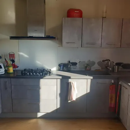 Au Calme Avec Cuisine équipée Sur Demande En Supplément *