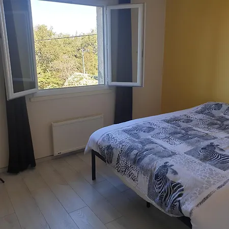 Au Calme Avec Cuisine équipée Sur Demande En Supplément Bed & Breakfast Figeac